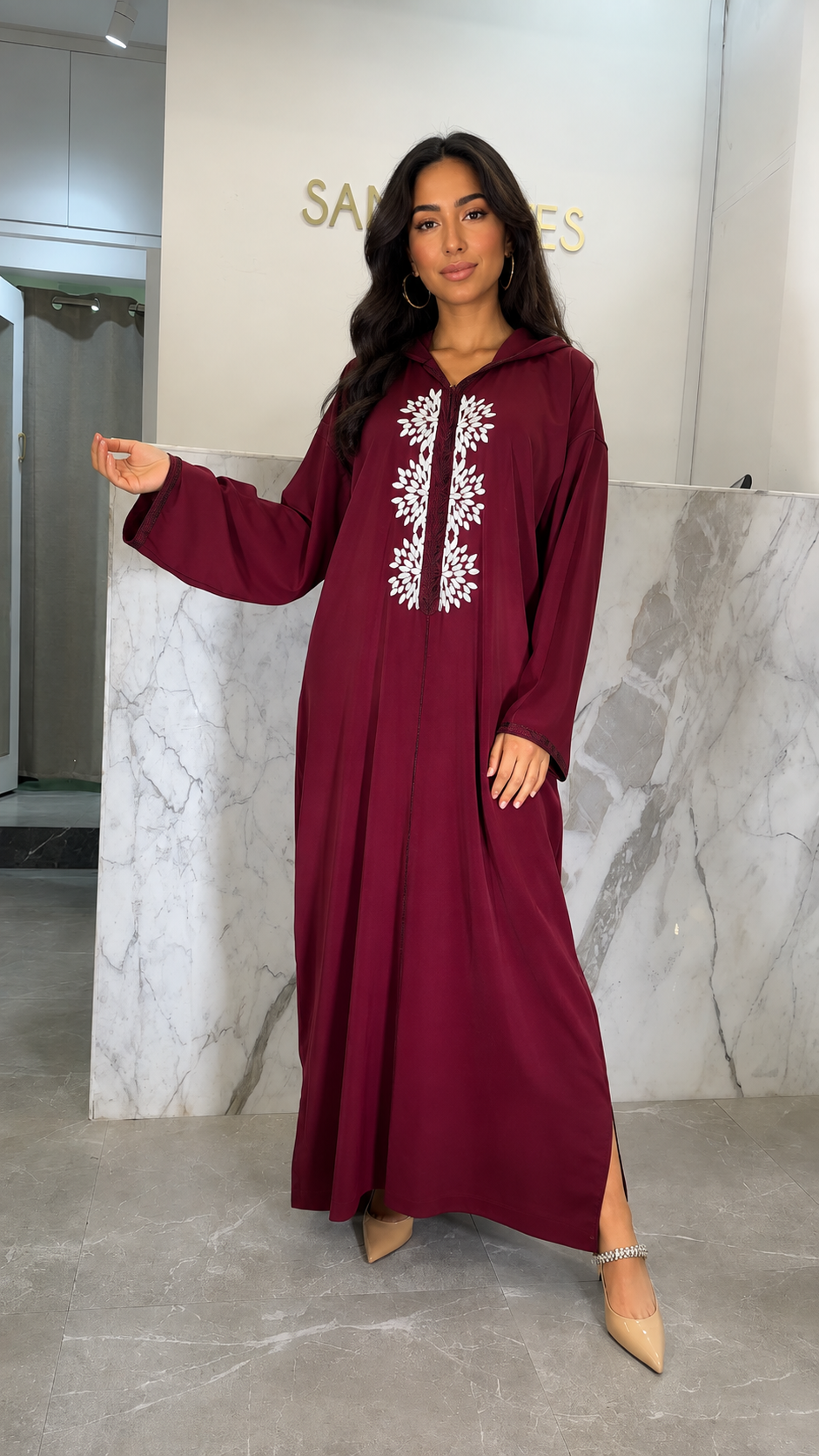 Jellaba Bordeaux motif beige devant terz
