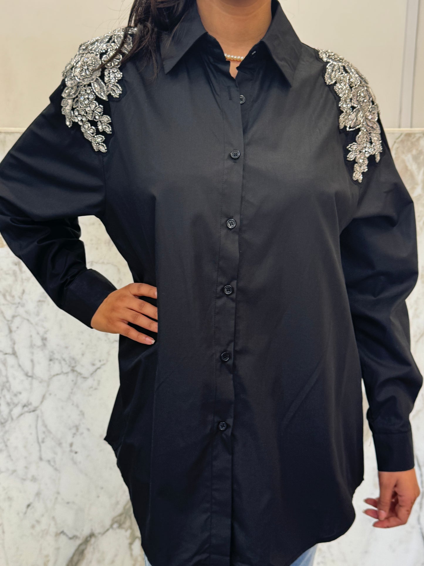 chemise strass épaules blanche