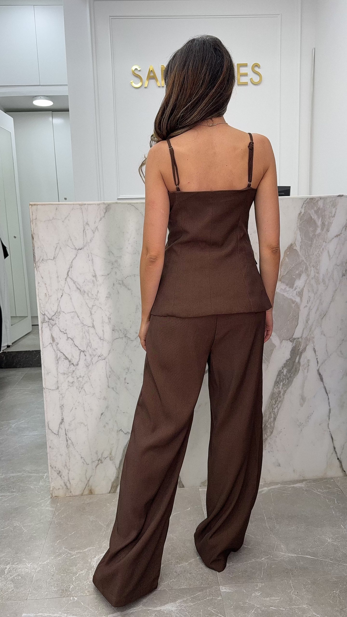 Ensemble bretelles boutons dorées noir