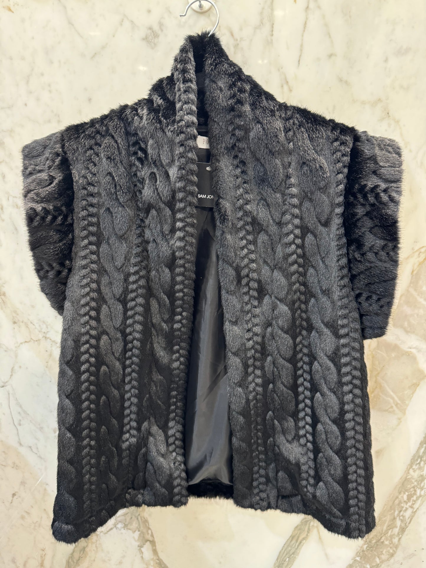 Gilet fourrure vegan torsadée