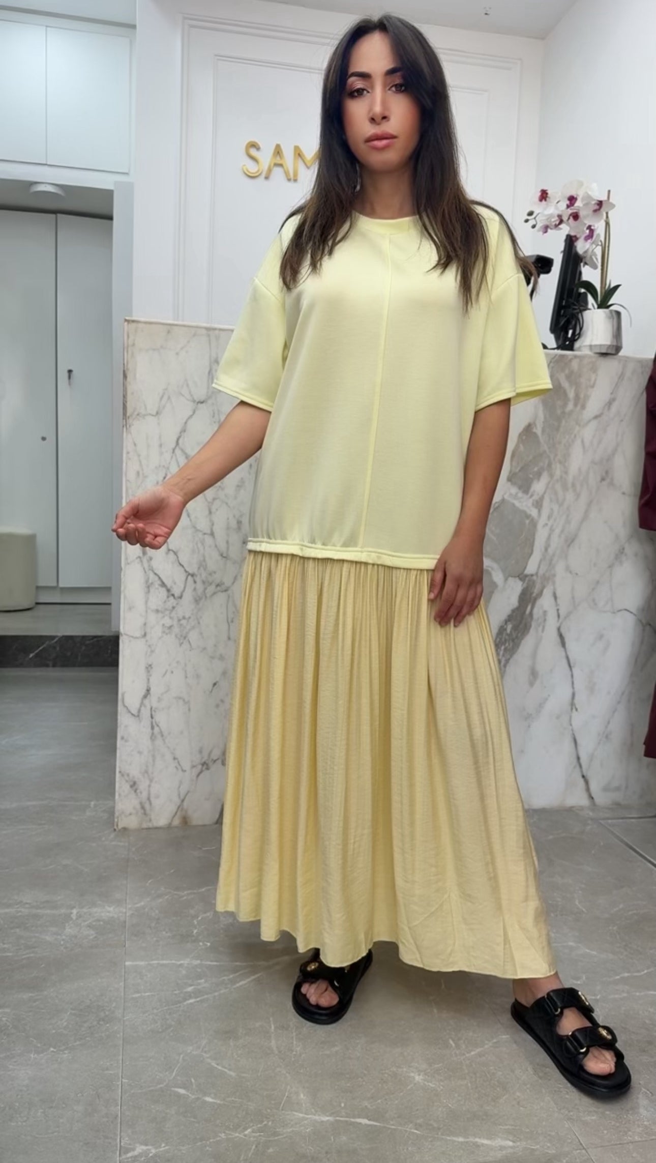 robe t-shirt plissée en bas