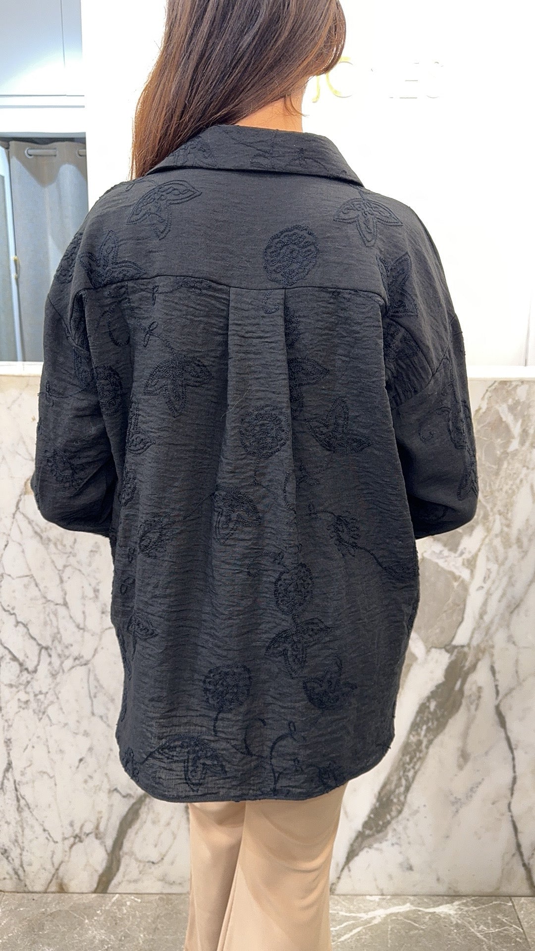 chemise lin brodée beige